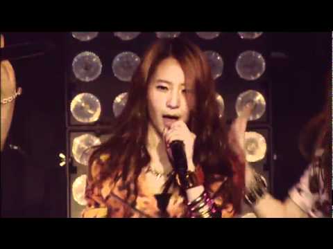 SMTOWN LIVE in PARIS fx   LA chA TA