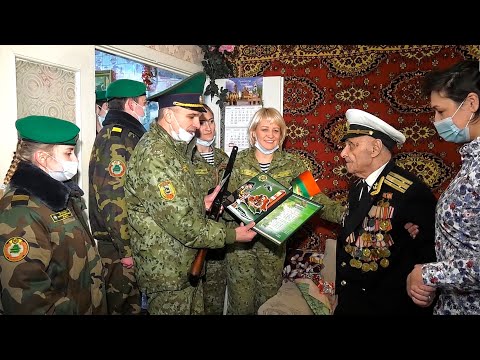 В Гомеле ветерана войны Наума Каплана поздравили с 95-летием видео