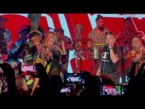 Santaferia & Los Askis - Amor Regresa (Vivo en México)