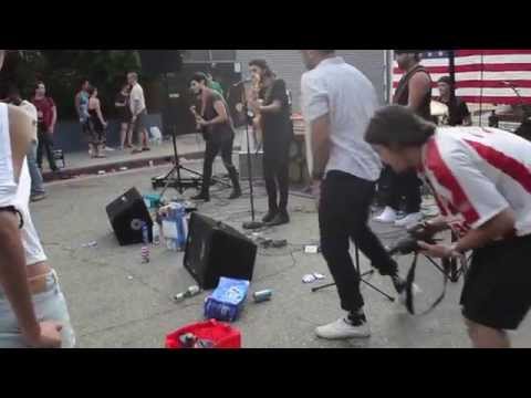 Intro + Bones - The Author And The Elevens (Venice Block Party)