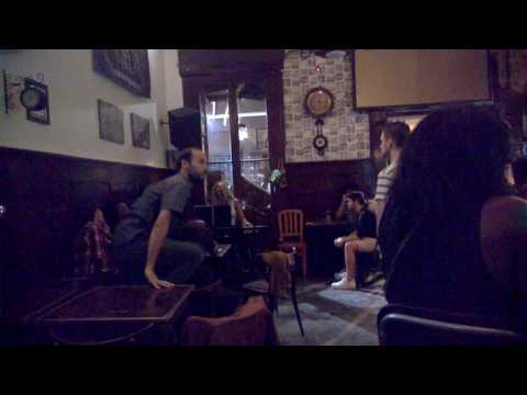 Sofia Grácio - The Show Must Go On