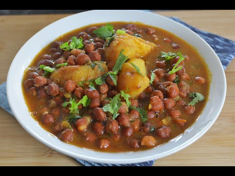 HEALTHY AND SIMPLE BLACK CHICKPEA POTATO CURRY / KALA CHANA ALOO KI SABZI / VEGAN RECIPE
