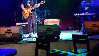 Tops Suzara @ 12 monkeys