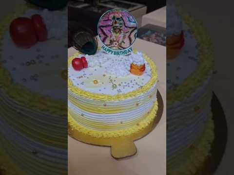 kanhaji birthday  cake.#cakeforjanamashtmi#ladoogopal birthdaycake #cakeseries