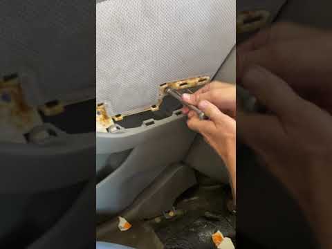 How to fix Nissan Altima can’t open door from the outside