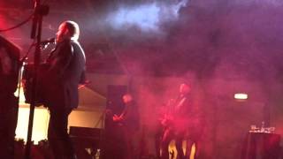 Los Inquietos Del Norte - Un Michoacano y Jaliciense