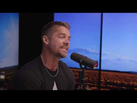 Brett Young - Beautiful Crazy (iHeart Country Australia’s Countrified Session)