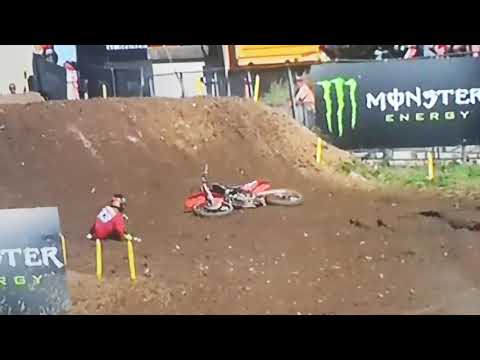 Seewer collides with Lieber mid-air Swiss GP