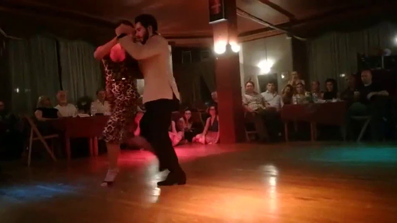 Natasha Lewinger y Haris Mihail