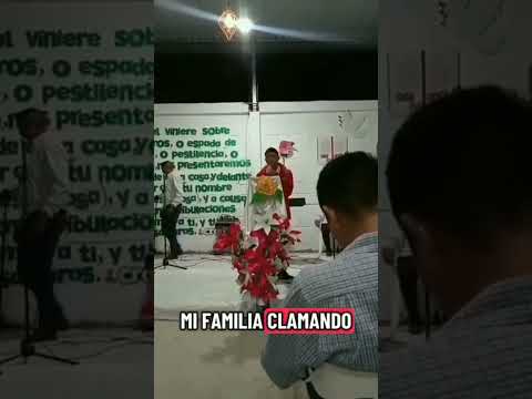 Cantando el tema “El amor es real” en una iglesia en El Agrado, Huila 🙏🎤En un mundo donde muchos