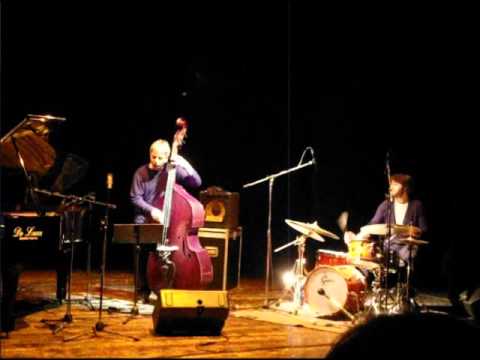Ares Tavolazzi Trio