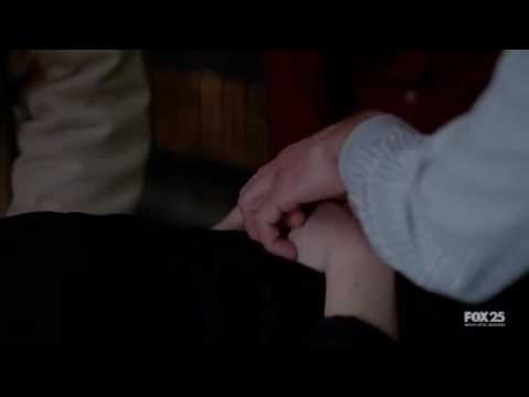 Fringe Episode 1.17 Scene - Peter Calms Olivia