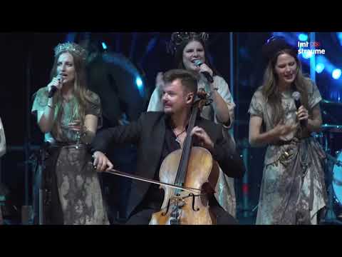 Div' Dūjiņas Gaisā Skrēja (Political Fairytale) - DAGAMBA un Tautumeitas / LAIVĀ 2020