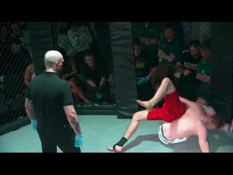 Gracjan Drezewski vs Harry Robinson