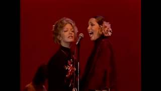 Leo Sayer &quot;You Make Me Feel Like Dancing&quot;