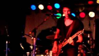 Trapt - Sound Off (live Diamond Ballroom)