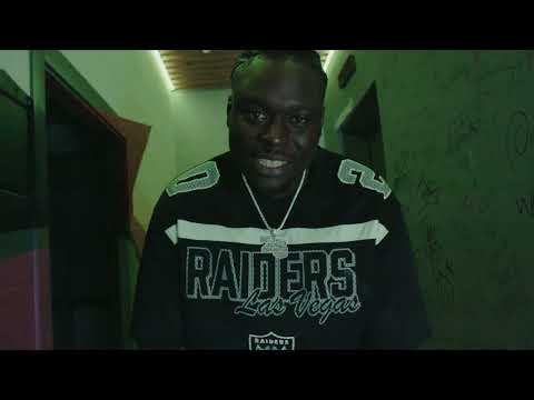 40 ENCIMA - BOBBYBLOCK x BIG PAPA313 (Video Oficial)