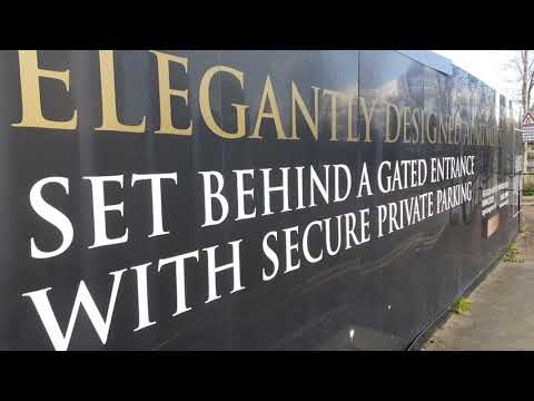 An embarrassing blot on our townscape (20210326 155104)