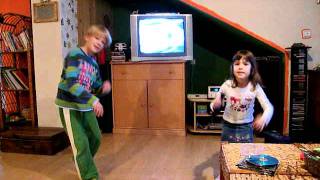 Tick Tock Stevie Ray Vaughan - kids singing