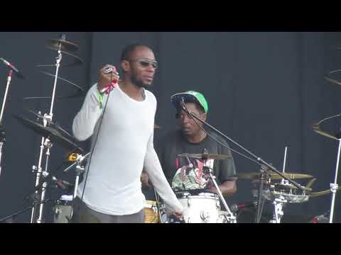 Robert Glasper feat. Chris Dave, Derrick Hodge & Yasiin Bey - Fantastic (Live 2019 Chiba, Japan)