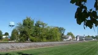 preview picture of video 'the Nebraska Zephyr at Colchester, IL, highballing at least 80MPH'