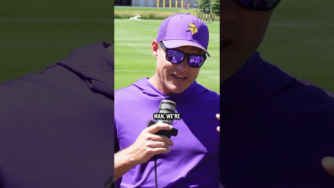 Kevin O'Connell tells the story of when Justin Jefferson's chain fell off in a game 😂