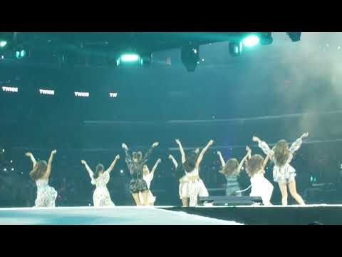 [KCON LA 2018] TWICE - Dance the Night Away