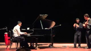 El joven pianista Jesús Almao interpreta un Joropo con su ensamble.