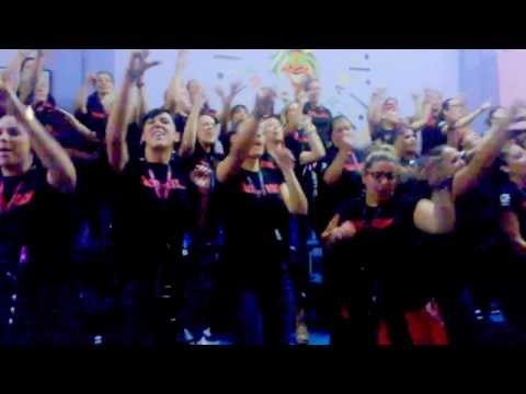 MURGA FEMENINA "TRAS CON TRAS" 2014. ENSAYO PASACALLE