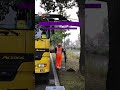 AUTO belandt in KANAAL, inzittende GEREANIMEERD ?? | #Shorts