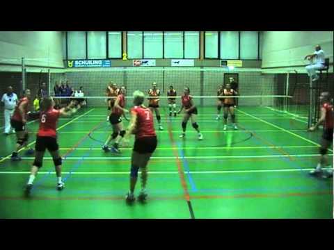 De Meeuwen D1 - Olhaco D1 6-11-2010 deel2-7.mpg