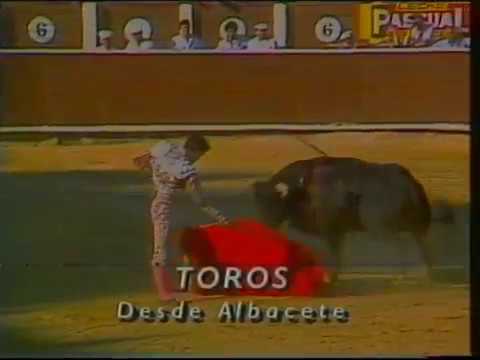 1990 TVE2 Avance - TOROS desde Albacete.