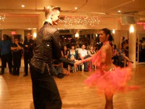 Kosta Trifunovic - Michaela Schedlebauer - Cha Cha