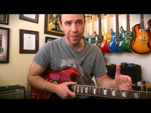 Riff of the Week® - "A C Mixo, Sextuplet, Legato Lick" (s9e17)