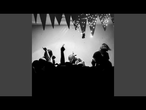 Video thumbnail for The Left Is Right (Live at Shea Stadium)