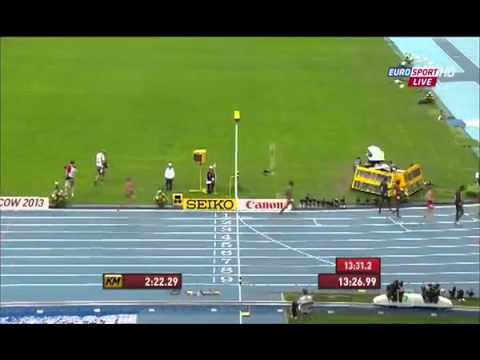 Mo Farah last lap 53 5 wins 5000m Final in 13 26 98 IAAF World Champs 2013   10Youtube com