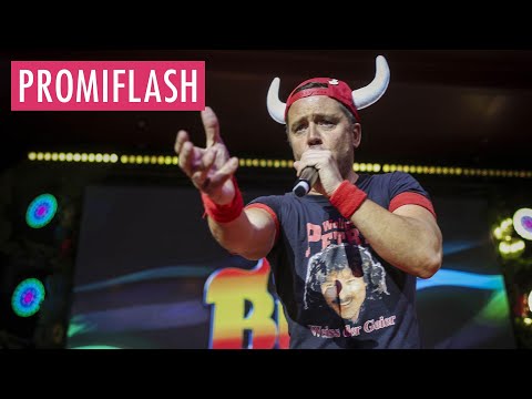 Video Thumbnail: Lorenz Büffel verrät das Geschlecht seines zweiten Kindes