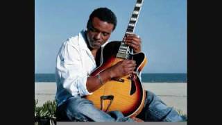 Norman Brown - Rain - ft Vesta Williams