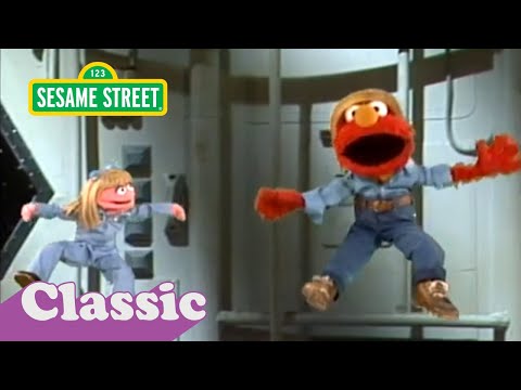 Space Lab: Prairie Assistant with Elmo | Sesame Street Classic