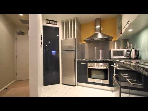 27/1 Collins Street, Hobart