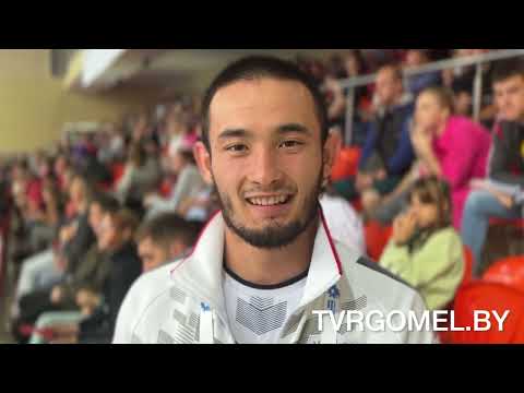 Узнали, за кого болеют на трибунах Дворца игровых видов спорта в Жлобине  на соревнованиях по самбо видео
