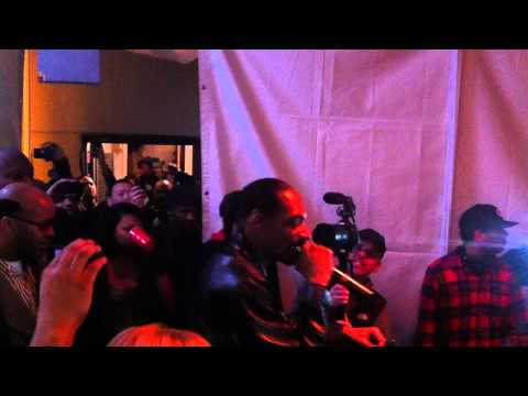 Snoop Dogg Freestyle over Dam Funk Beats Live at Dogg House Art Show