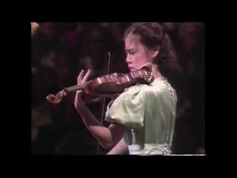 Sarasate: Carmen fantasy - Midori & Seiji from Leonard Bernstein 70th Birthday Concert 1988