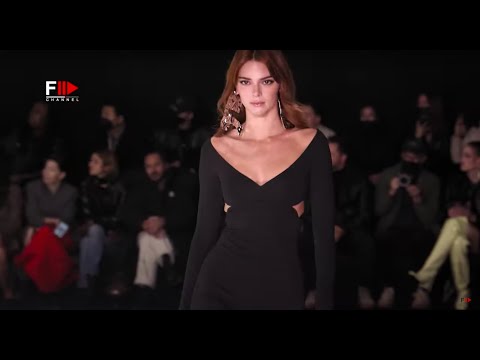 COURRÈGES Fall 2022 Paris - Fashion Channel