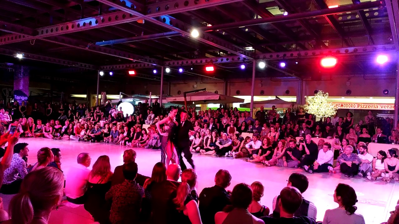 Miguel Angel Zotto e Daiana Guspero   17° Festival di Torino 2017   Milonga 1   V 20170417 020249 vH