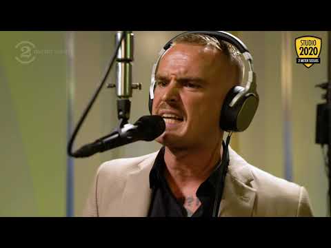 De Likt - Alleen (Live on 2 Meter Sessions)