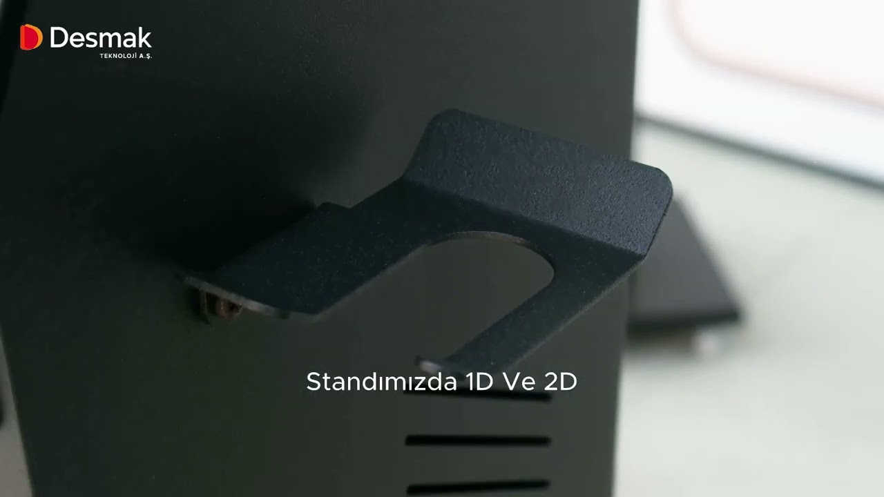 Quanmax Q-Serisi 18.5” Kiosk Panel PC Stand | Klavyeli, Tekerlekli, Yan Okuyuculu Çözüm