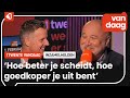 InzamelHelden op bakfietsen halen afval op in de Enschedese binnenstad