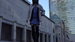 マイクロミニスカートとニーハイソックスで歩いてみた。ハイヒール音を響かせて・・・