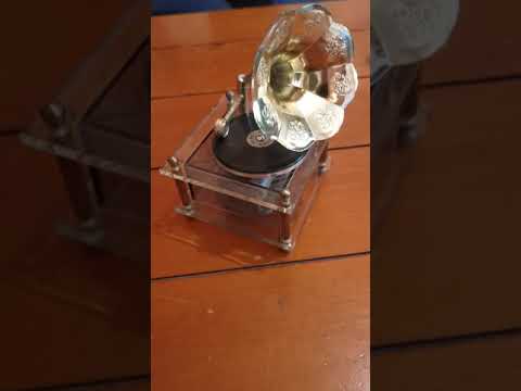 Vintage wind up gramophone